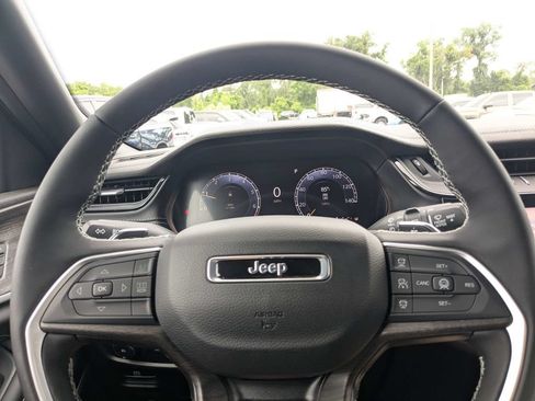 New 2026 Jeep Grand Cherokee Limited AWD/4WD image 23