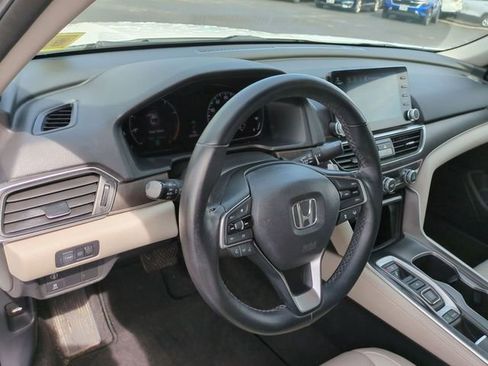 Used 2018 Honda Accord EX-L image 8