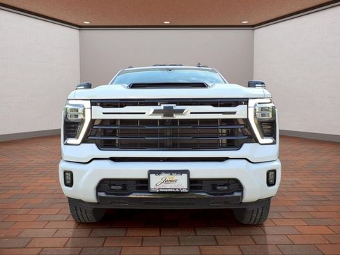 Used 2024 Chevrolet Silverado 2500 LT w/ Z71 Sport Edition AWD/4WD image 2
