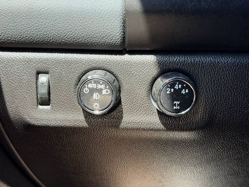 Used 2016 Chevrolet Colorado Z71 AWD/4WD image 17