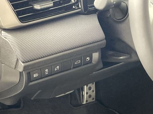 New 2026 Toyota Camry SE image 11