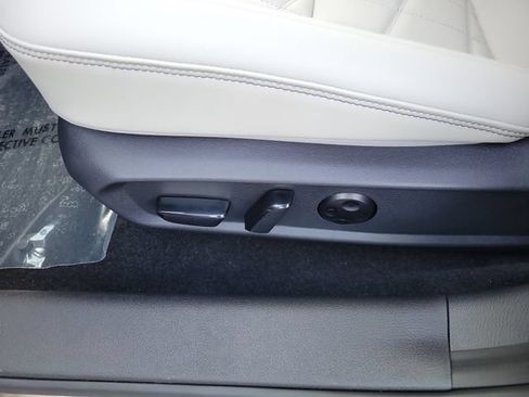 New 2026 Nissan Sentra SL w/ Floor Mat Package FWD image 19