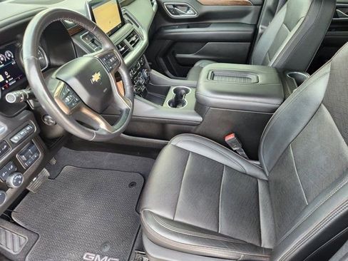 Used 2021 Chevrolet Tahoe High Country w/ Premium Package image 4