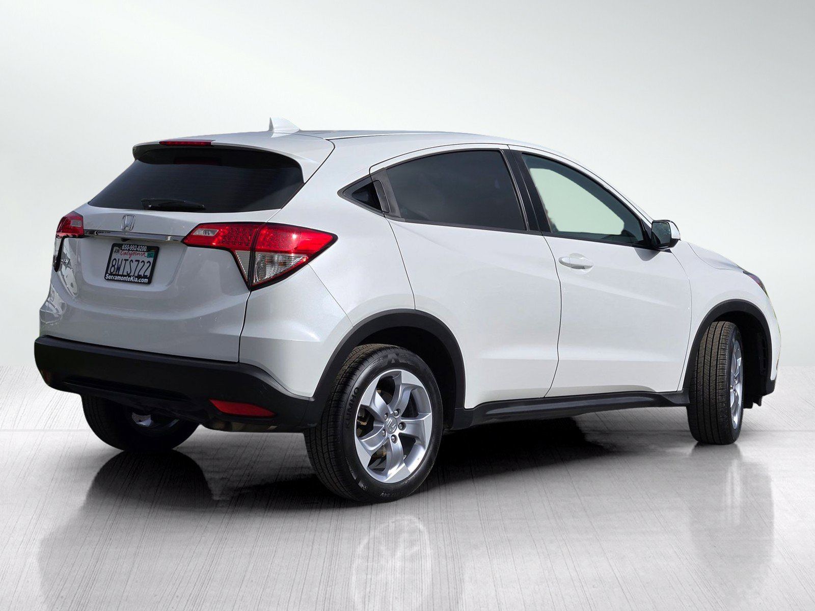 Used 2021 Honda HR-V LX image 4
