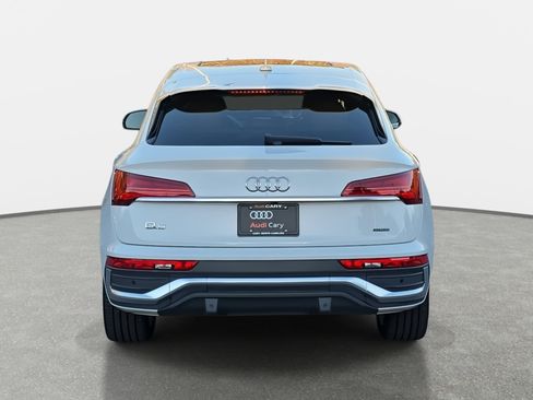 Used 2024 Audi Q5 2.0T Prestige w/ Prestige Package image 6