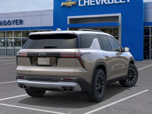 New 2026 Chevrolet Traverse Z71 w/ Driver Confidence Package image 28