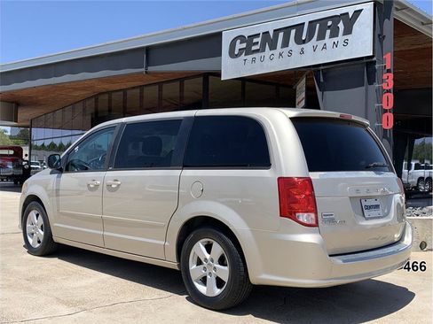 Used 2013 Dodge Grand Caravan SE FWD image 6
