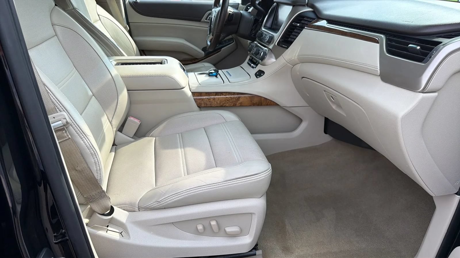 Used 2015 GMC Yukon Denali RWD image 37