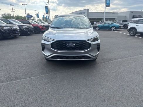 Certified 2023 Ford Escape ST-Line w/ Tech Pack #1 AWD/4WD image 2