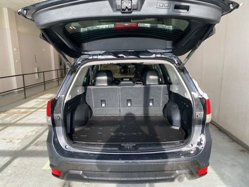 Used 2023 Subaru Forester Limited image 7