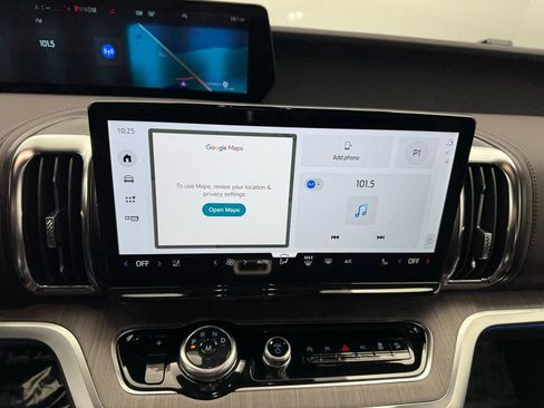 New 2026 Ford Expedition Max Platinum w/ Platinum Ultimate Package AWD/4WD image 5