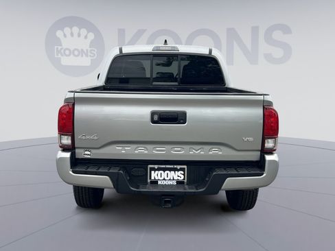 Used 2023 Toyota Tacoma SR AWD/4WD image 5