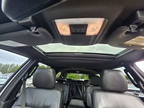 Used 2012 Lincoln Navigator 4WD image 16