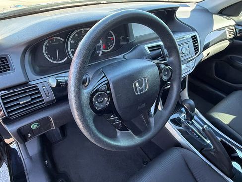 Used 2017 Honda Accord LX image 10
