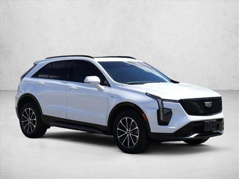 Used 2024 Cadillac XT4 Sport AWD/4WD image 3