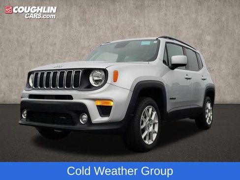 Used 2019 Jeep Renegade Latitude w/ Cold Weather Group image 4