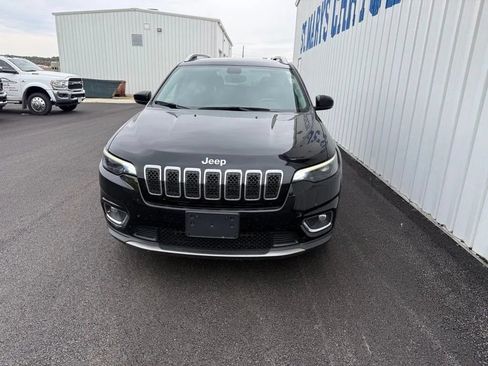 Used 2020 Jeep Cherokee Limited FWD image 3