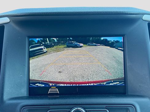 Used 2021 GMC Terrain SLE w/ Driver Convenience Package AWD/4WD image 13