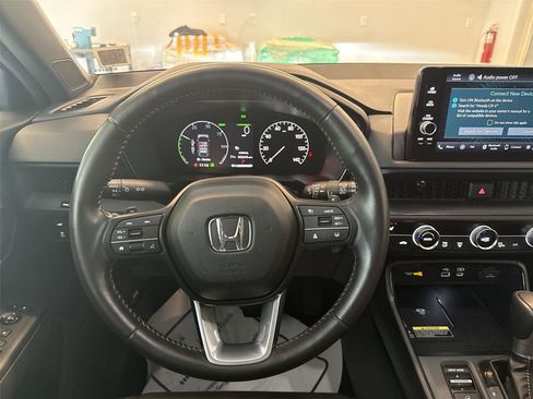 Used 2025 Honda CR-V Sport-L image 11