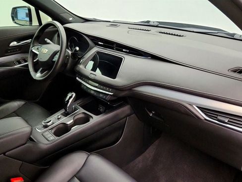 Used 2023 Cadillac XT4 Premium Luxury AWD/4WD image 24