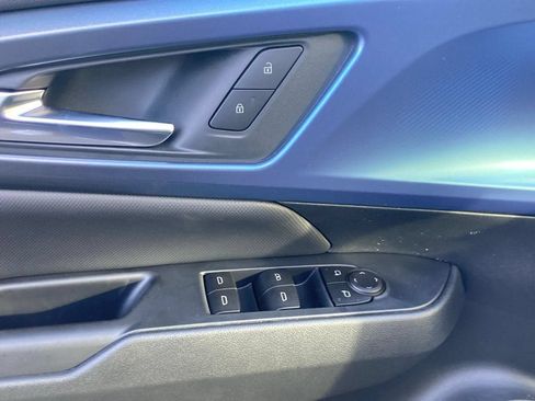 New 2026 Chevrolet Equinox EV LT AWD/4WD image 21