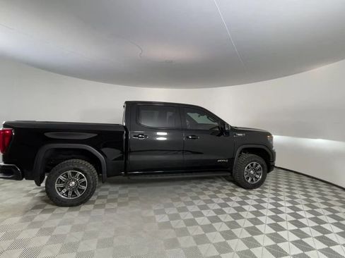 Used 2024 GMC Sierra 1500 AT4 w/ Technology Package image 9