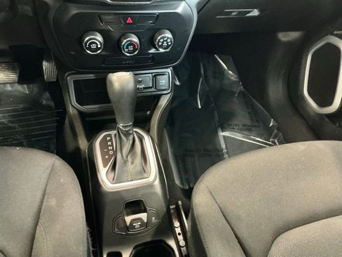 Used 2020 Jeep Renegade Sport w/ UConnect 7.0 Group image 6