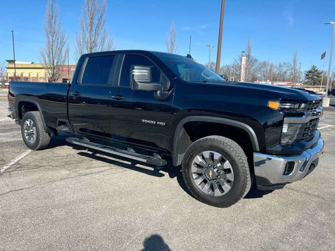 Used 2025 Chevrolet Silverado 3500 LT w/ All Star Edition image 5