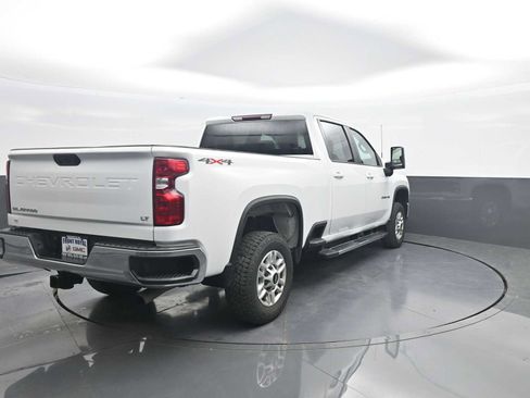 Used 2025 Chevrolet Silverado 2500 LT w/ Convenience Package AWD/4WD image 7