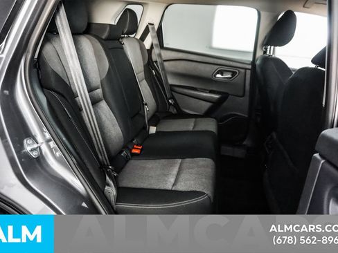 Used 2025 Nissan Rogue SV FWD image 19