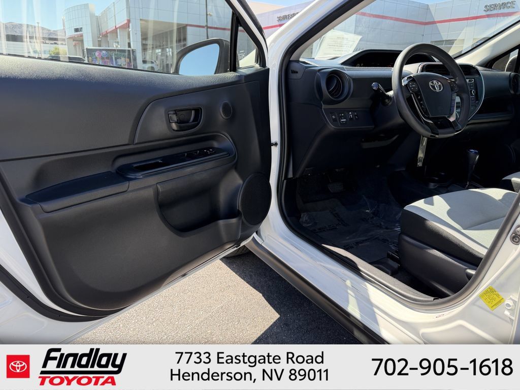 Certified 2018 Toyota Prius C One w/ Carpet Mat Package FWD image 5