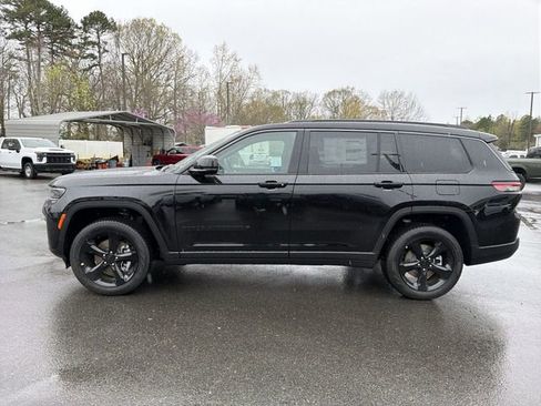 New 2026 Jeep Grand Cherokee L Limited AWD/4WD image 10