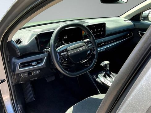 Used 2025 Kia K4 FWD image 16