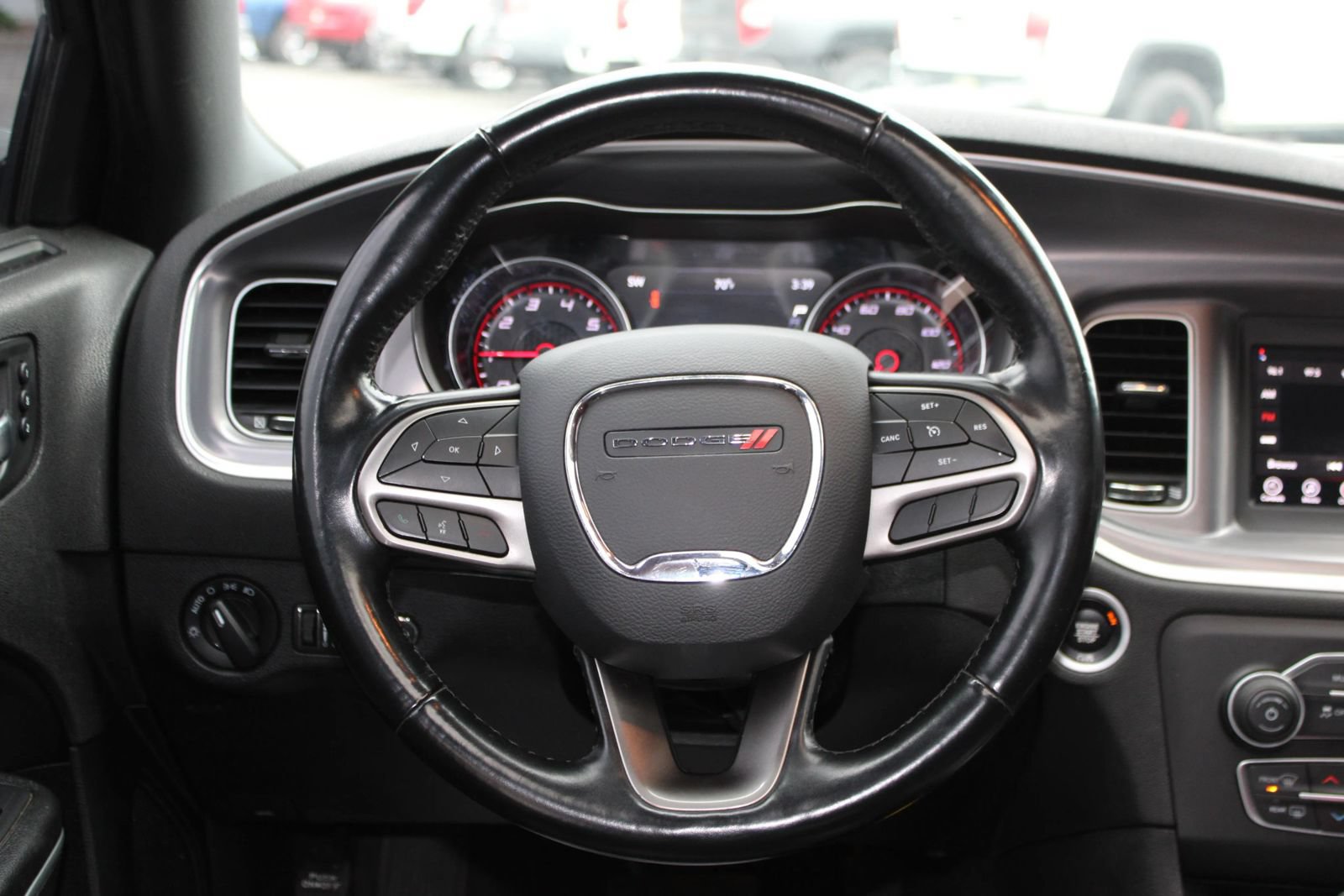 Used 2021 Dodge Charger SXT w/ Leather Interior Group RWD image 26