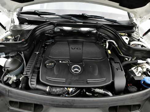 Used 2013 Mercedes-Benz GLK 350 2WD image 23