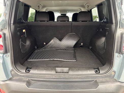 Used 2018 Jeep Renegade Altitude AWD/4WD image 22