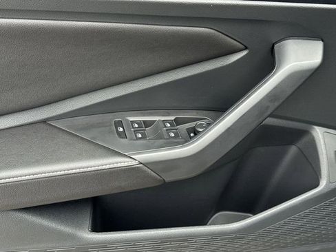 Used 2025 Volkswagen Jetta Sport image 21