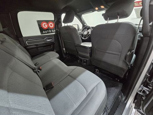 Used 2023 RAM 2500 Big Horn w/ Level 1 Equipment Group image 18