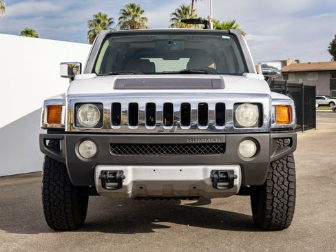Used 2008 HUMMER H3 Luxury AWD/4WD image 4