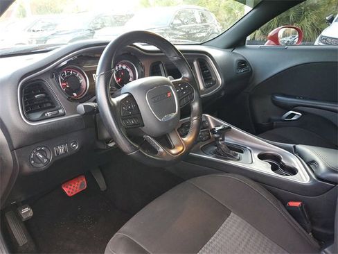 Used 2022 Dodge Challenger GT image 10