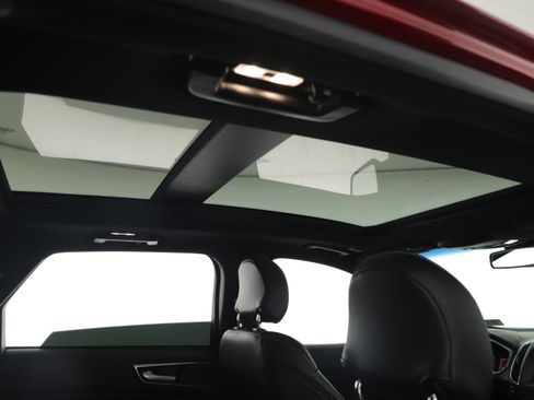 Used 2019 Ford Edge ST w/ Equipment Group 401A image 25