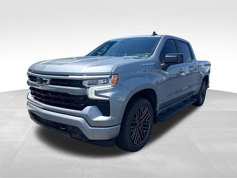 Used 2023 Chevrolet Silverado 1500 RST AWD/4WD image 2