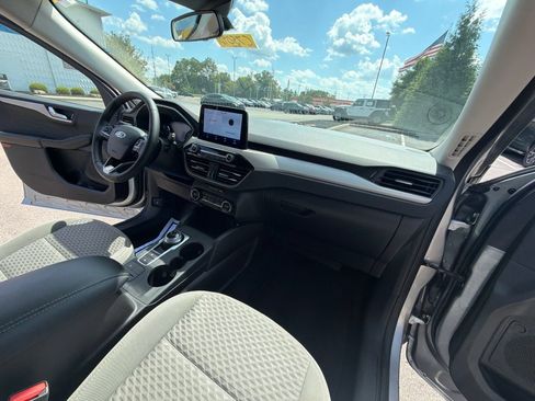 Used 2021 Ford Escape SE w/ SE Sport Appearance Package FWD image 26