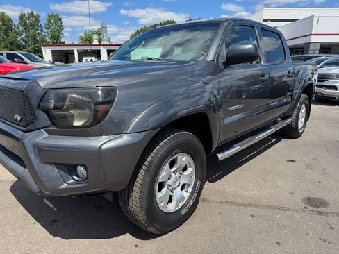 Used 2013 Toyota Tacoma 4x4 Double Cab w/ TRD Off-Road Pkg image 9