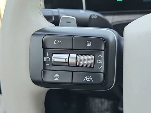 Certified 2025 Hyundai Santa Fe Limited image 25