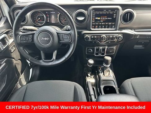 Used 2022 Jeep Wrangler Unlimited Sport w/ Sun And Sound Package AWD/4WD image 16
