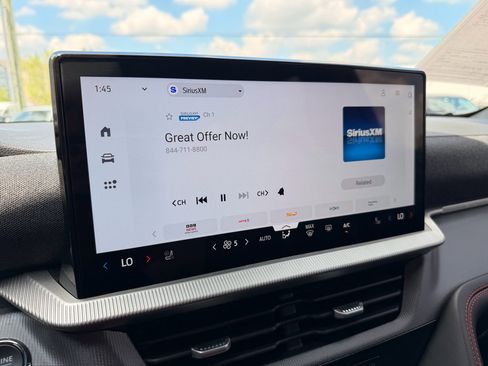 Used 2025 Ford Explorer ST-Line image 21