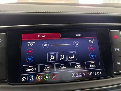 Used 2022 Buick Enclave Premium image 22