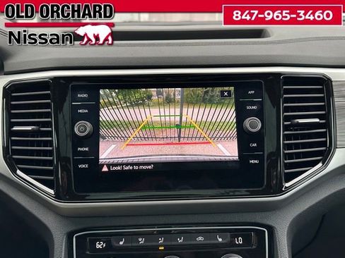 Used 2022 Volkswagen Atlas Cross Sport SE image 16