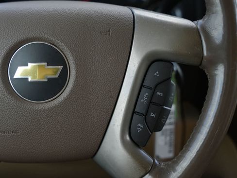 Used 2014 Chevrolet Tahoe LTZ RWD image 10